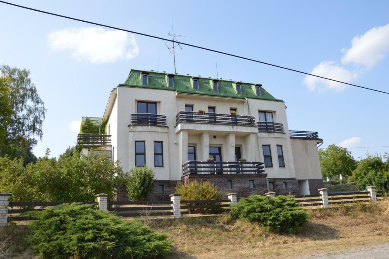 Penzion Eden Jevicko Экстерьер фото